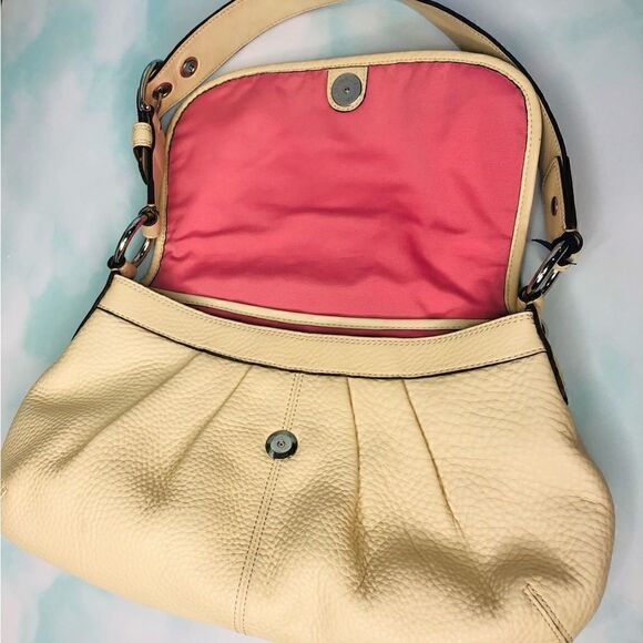 Coach C1059 F13729 Soho Pebbled Leather Bag, Cream - Picture 5 of 11